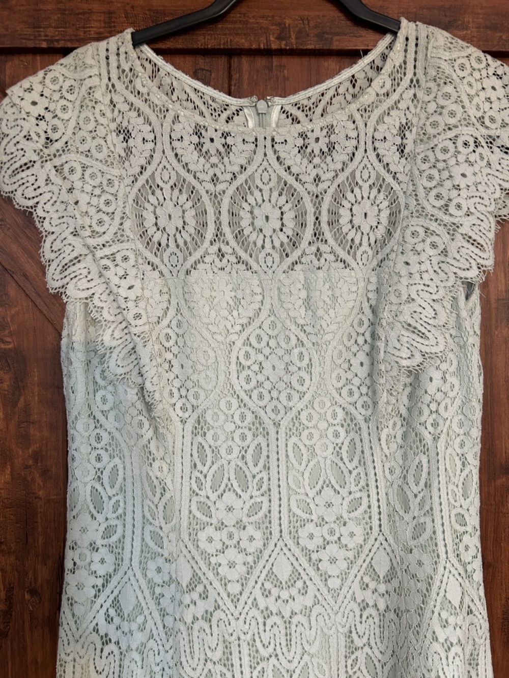 Cap-Sleeve Lace Midi Dress in Light Sage by